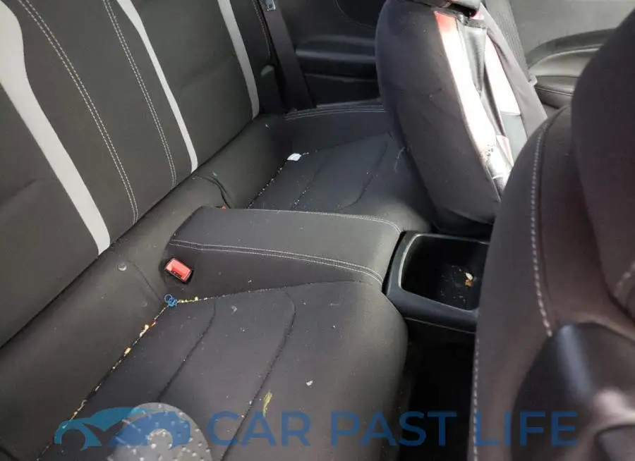1G1FB1RS7K0104852# 6