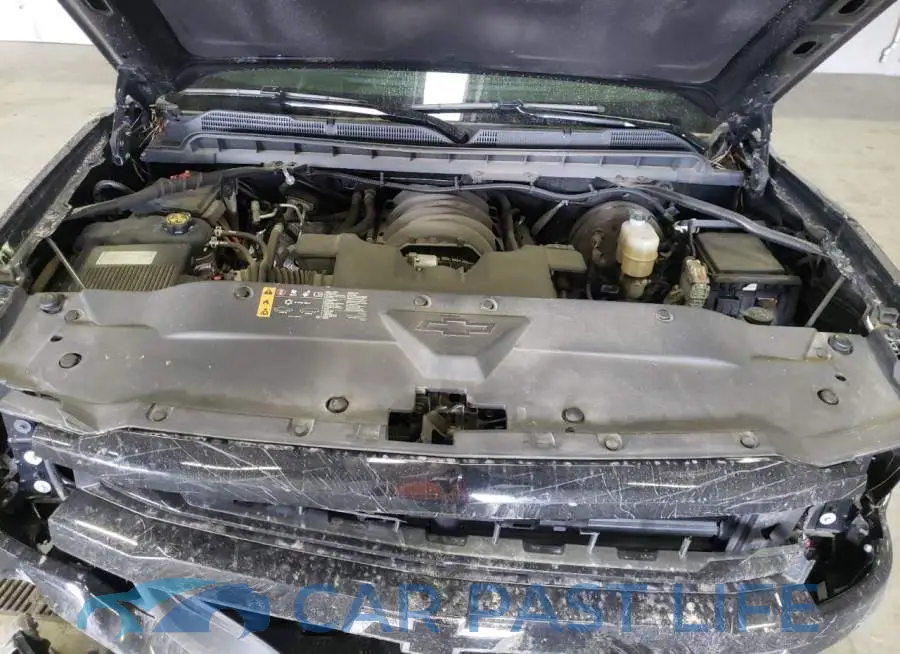 1GCNKREC1JZ377635# 7