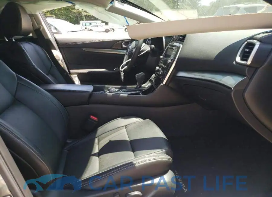 1N4AA6CV6MC501870# 5