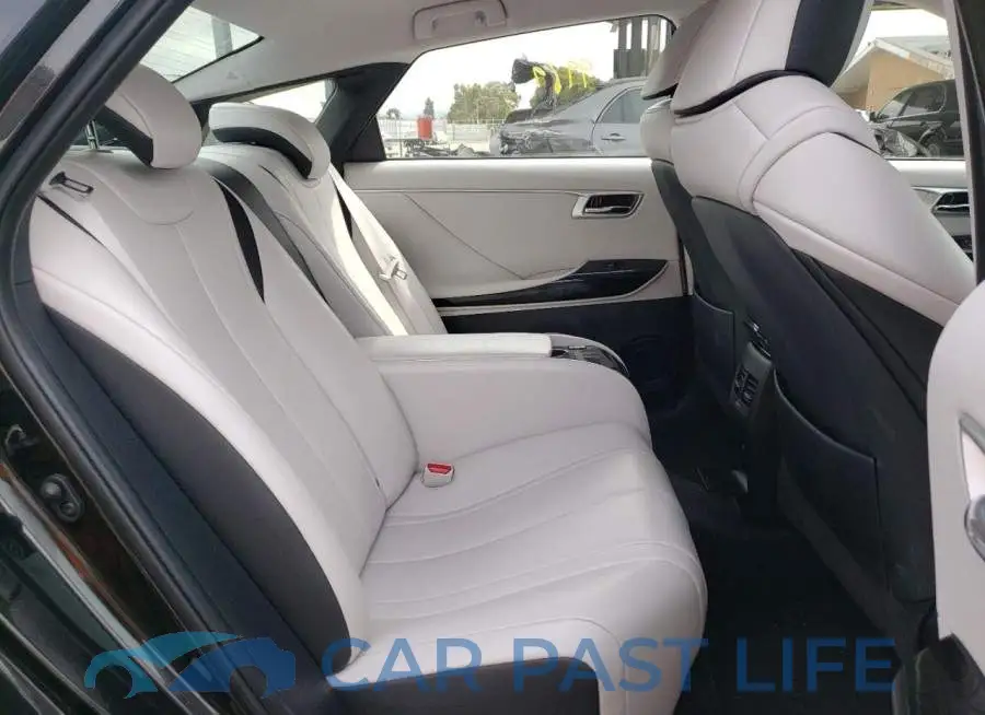JTDBVRBD9JA005398# 6