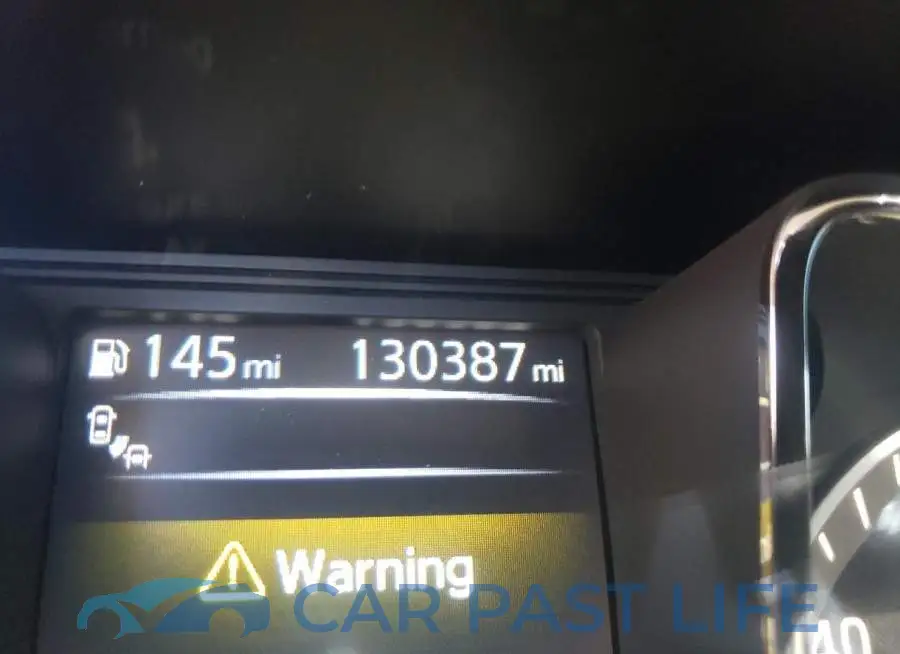 1N6BA1F24HN560121# 8