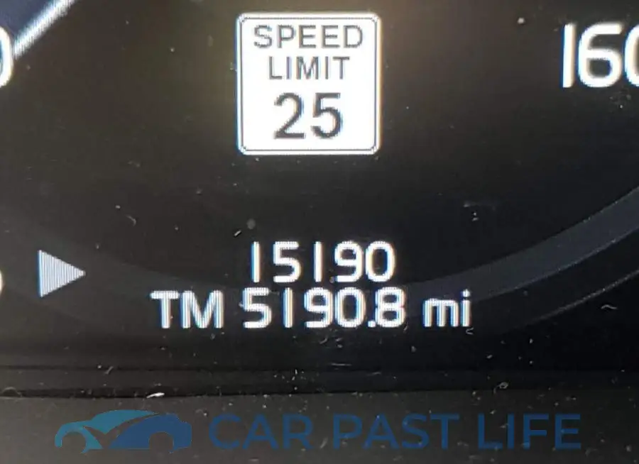 7JR102FZ4MG118556# 8