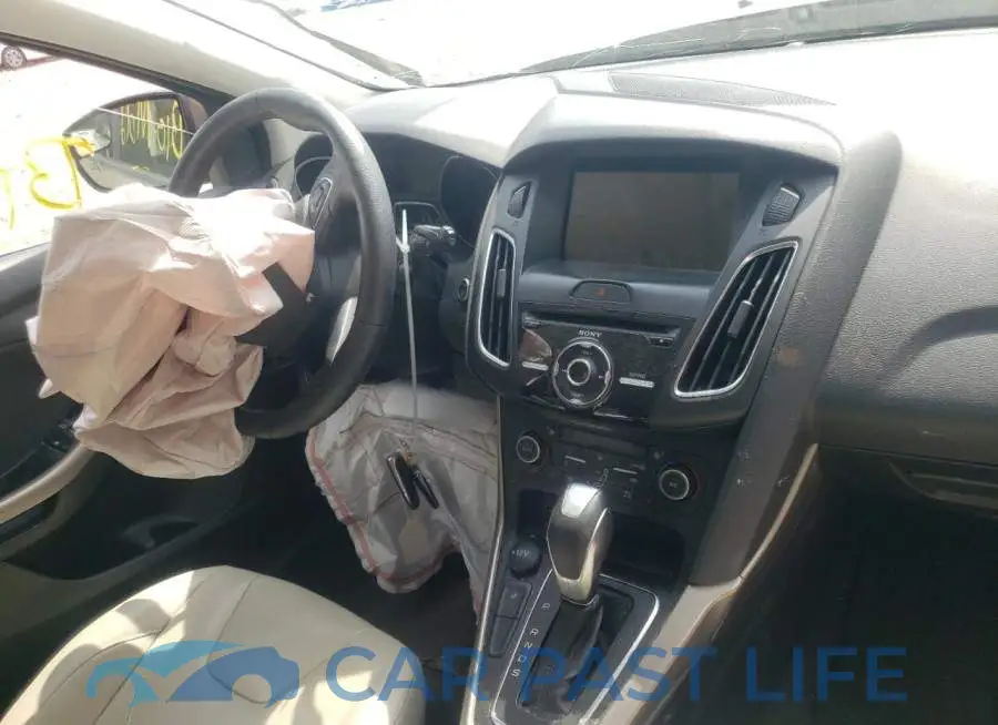 1FADP3N26JL326111# 9