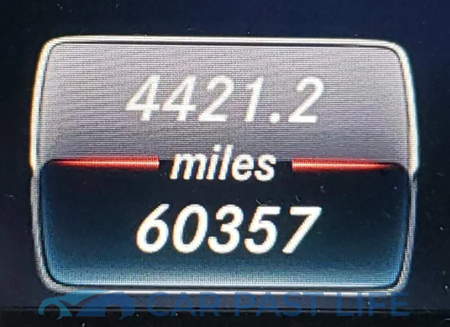 4JGDF7DE7HA849610# 8