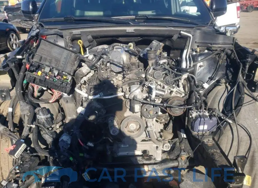 1C4RJFCG7JC387887# 7