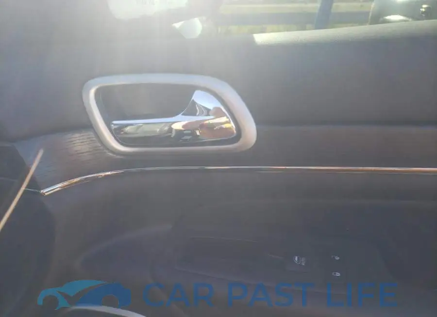 1C4RJFCG7JC387887# 9