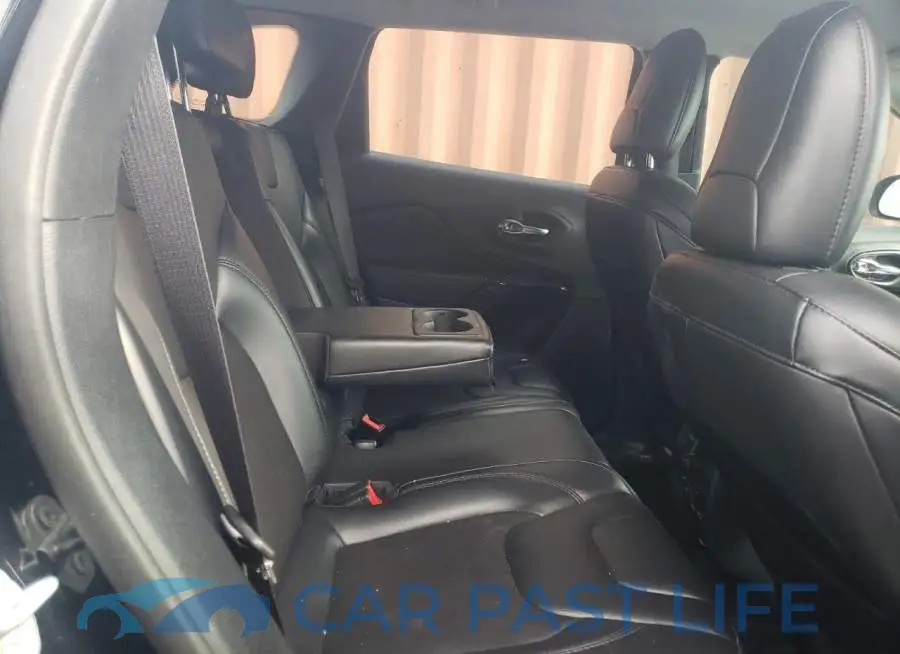 1C4PJLLB1LD552937# 6