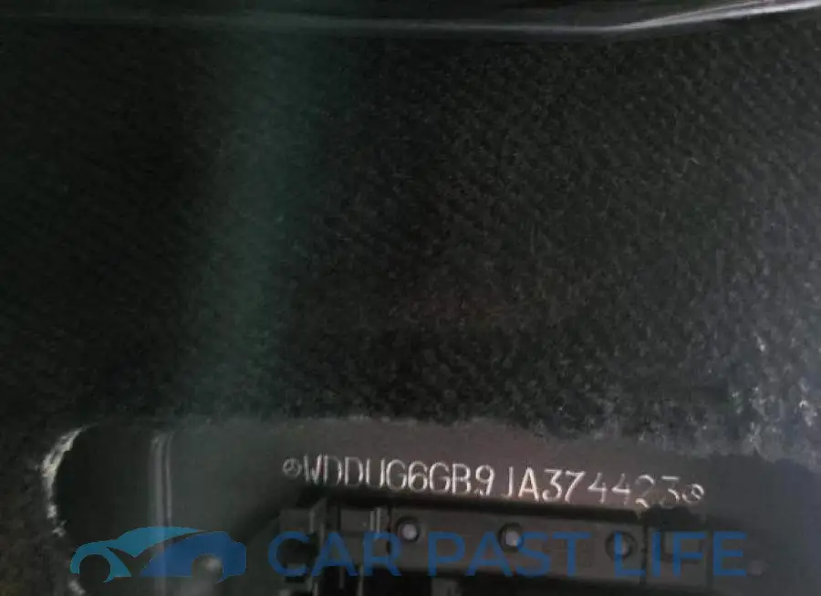 WDDUG6GB9JA374423# 10