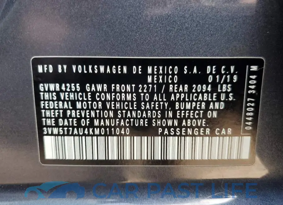 3VW5T7AU4KM011040# 10