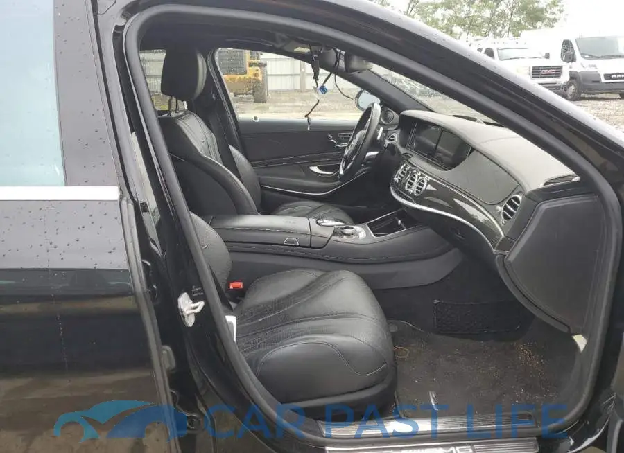WDDUG7JB4GA207538# 5