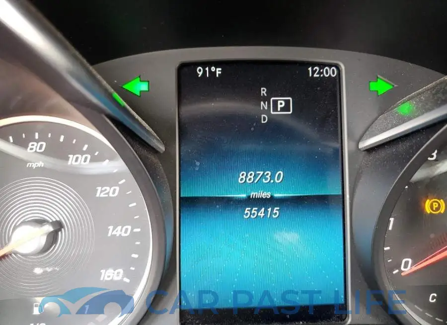 WDDWJ8DB2KF824640# 8