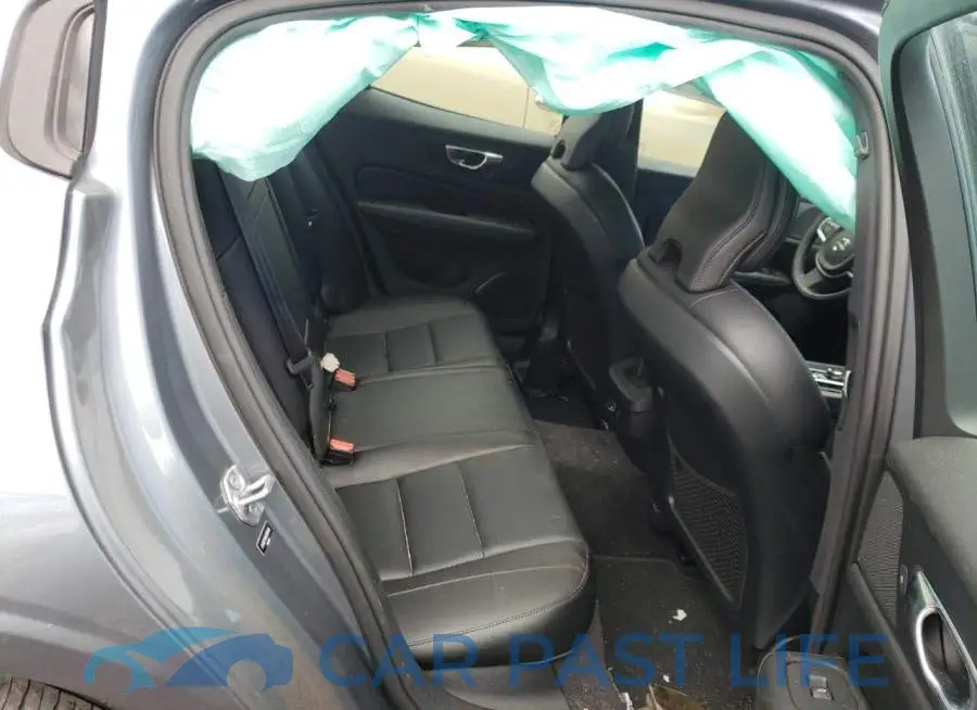 7JR102FK8KG006486# 6