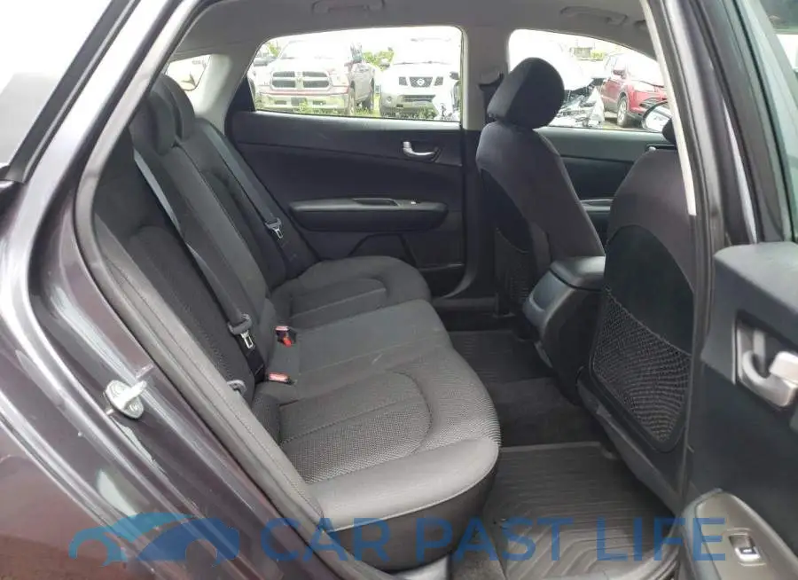 5XXGT4L34KG325917# 6
