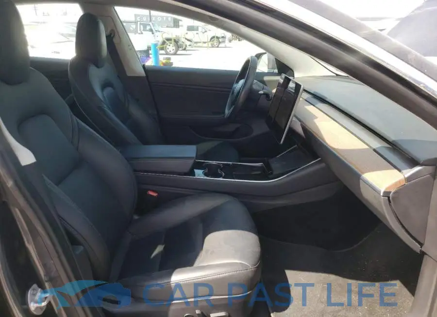 5YJ3E1EB6JF185074# 5