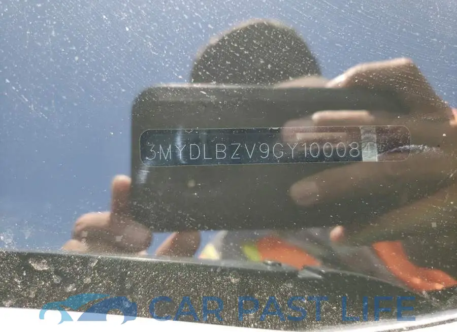 3MYDLBZV9GY100084# 10