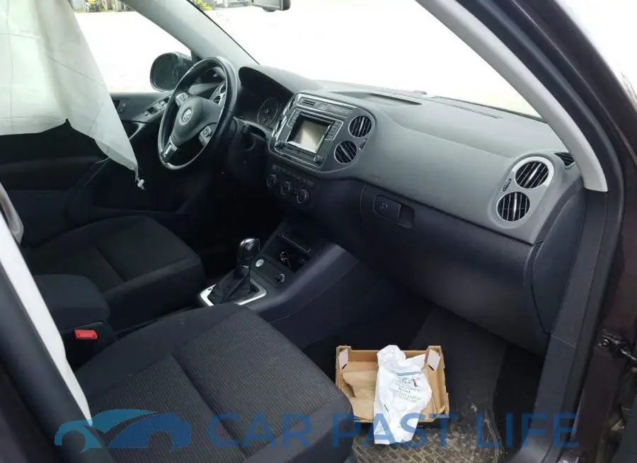 WVGJV7AX8GW583673# 5
