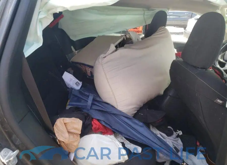 1C4PJMCB3GW278737# 6
