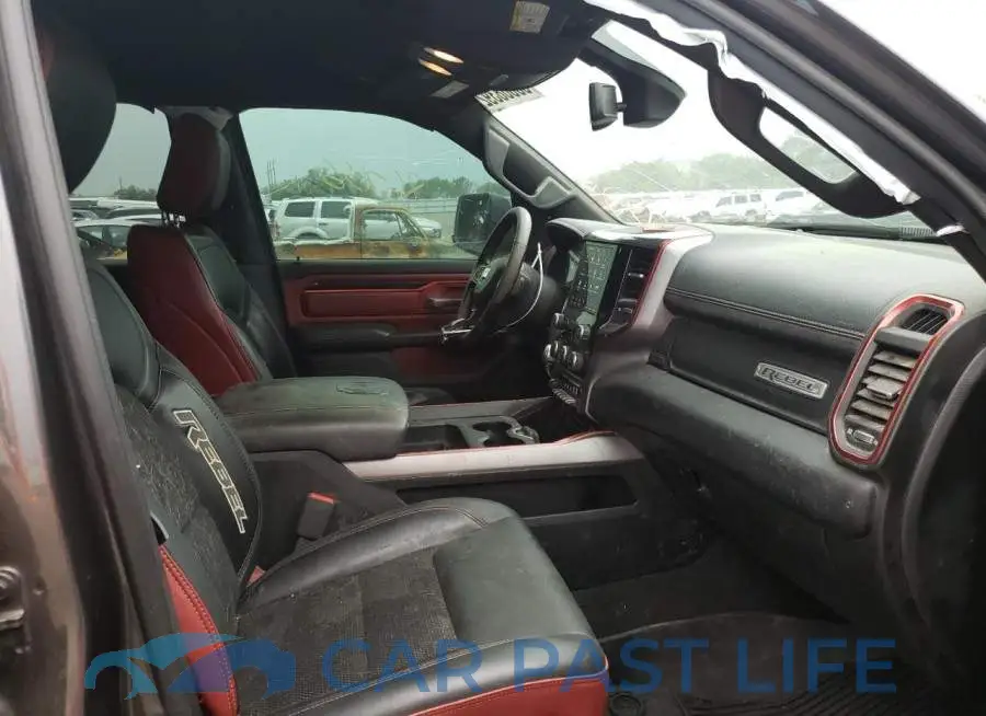 1C6SRFLT4KN691506# 5