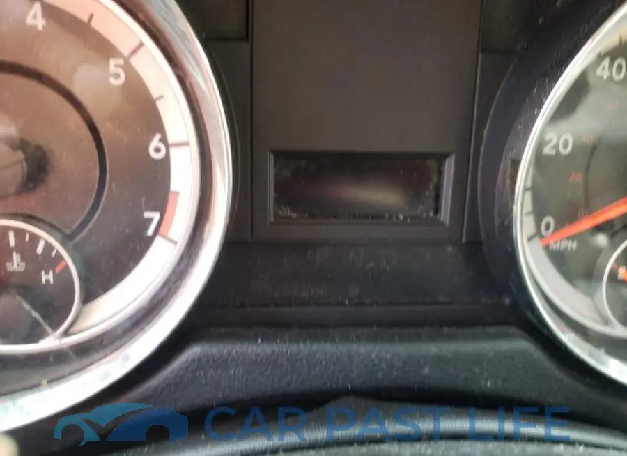 2C7WDGBG4GR152741# 8