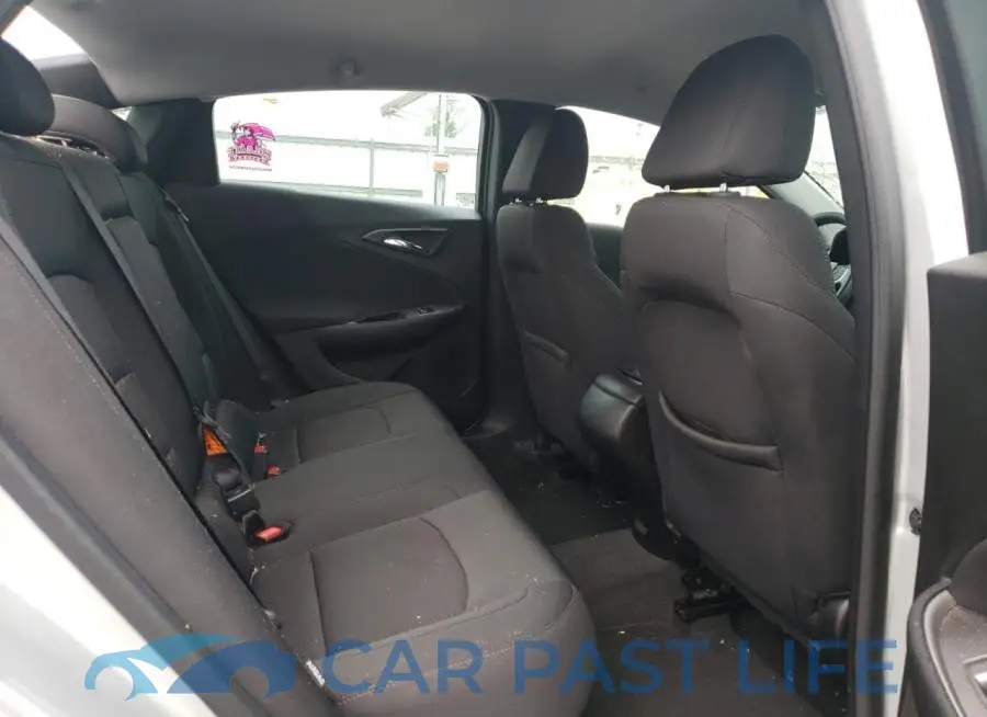 1G1ZB5ST3GF260043# 6