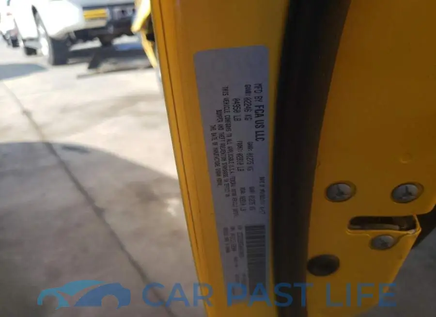 2C3CDZAG5HH618038# 8