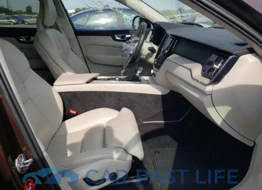 LYV102RL6JB096606# 5