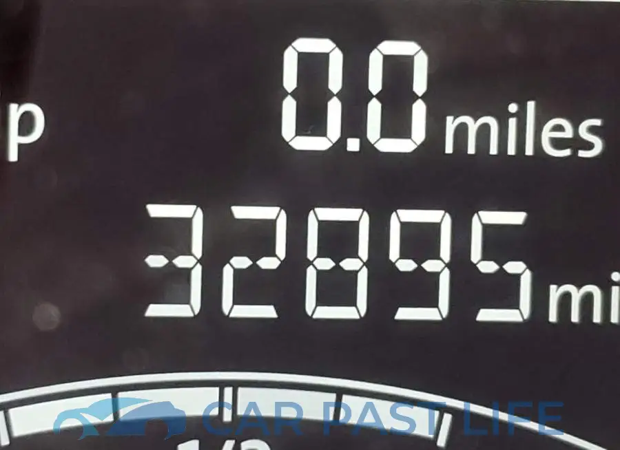3VW2B7AJ6HM358759# 8