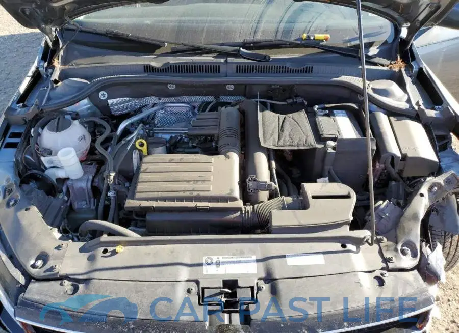 3VW2B7AJ6HM358759# 7