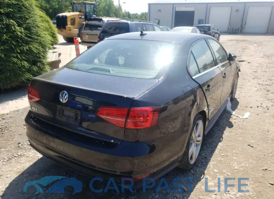 3VW4T7AJ7GM291562# 4