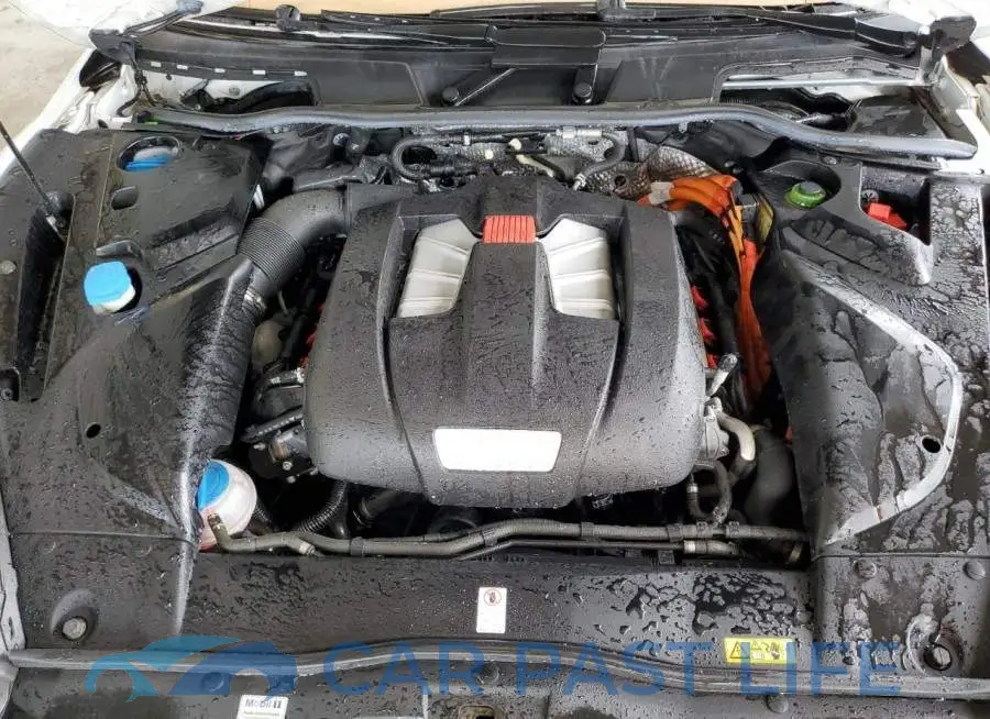 WP1AE2A26HLA71066# 7
