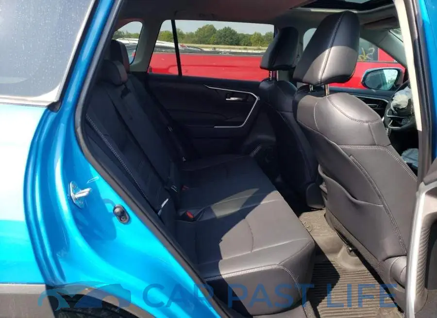 2T3A1RFV4MW218372# 6
