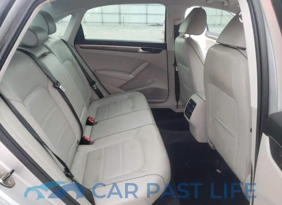 1VWBS7A34GC061250# 6