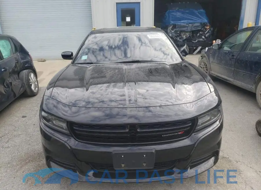 2C3CDXBG9LH111865# 9