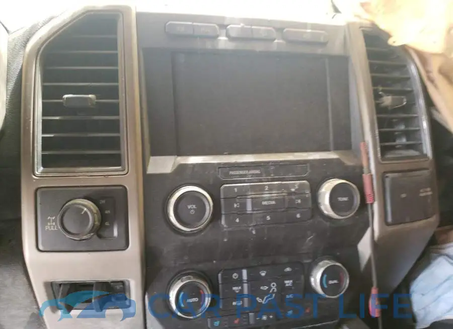 1FT8W3BT3KEF39681# 9