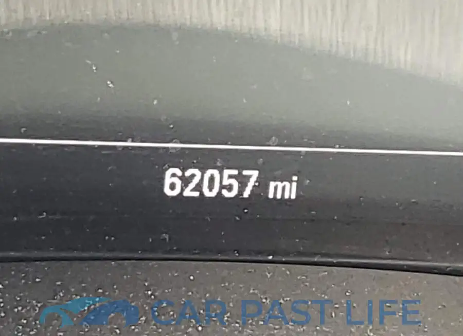 1G1ZB5ST2HF201552# 8