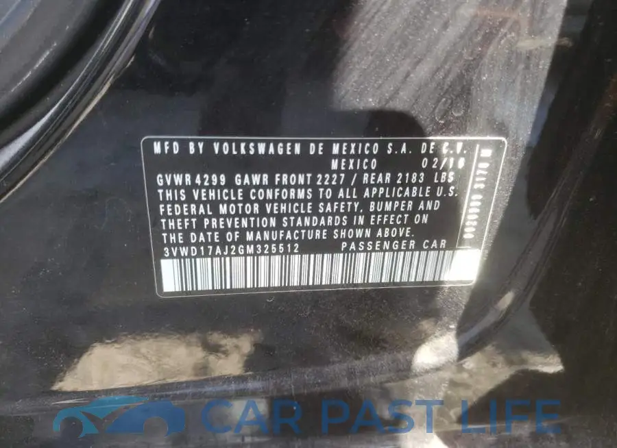 3VWD17AJ2GM325512# 10