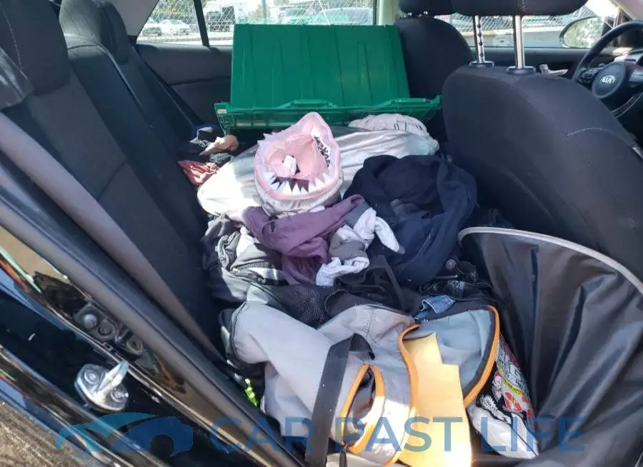3KPA24AD7LE293933# 6