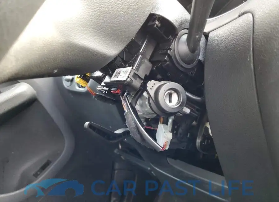 3VW2B7AJ4JM216240# 9