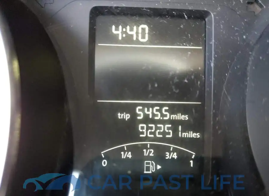 3VW2B7AJ4JM216240# 8