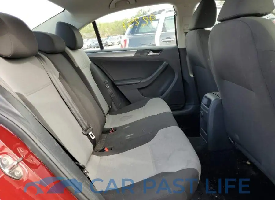 3VW2B7AJ4JM216240# 6