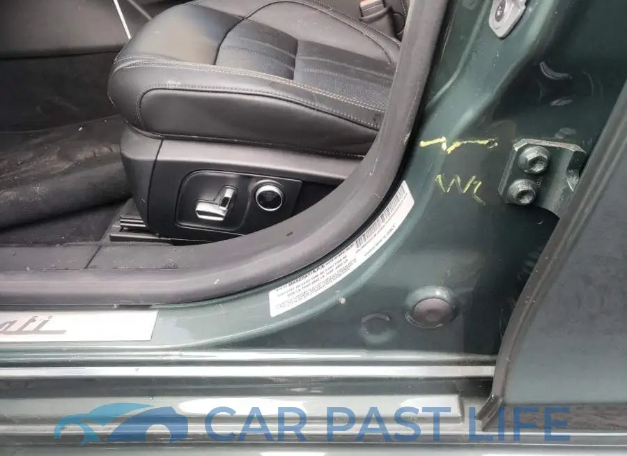 ZAM56YRS7M1359932# 9
