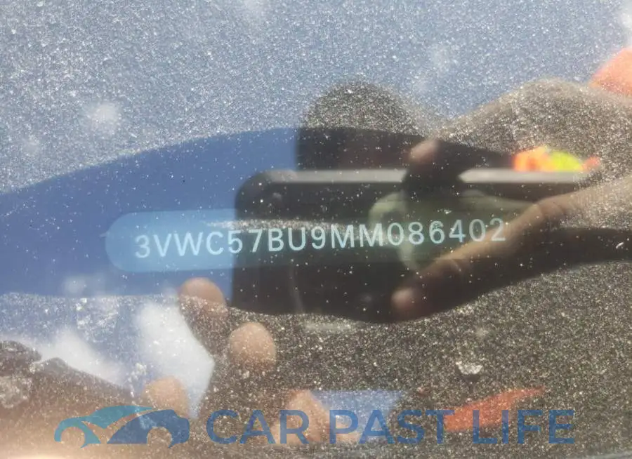 3VWC57BU9MM086402# 10