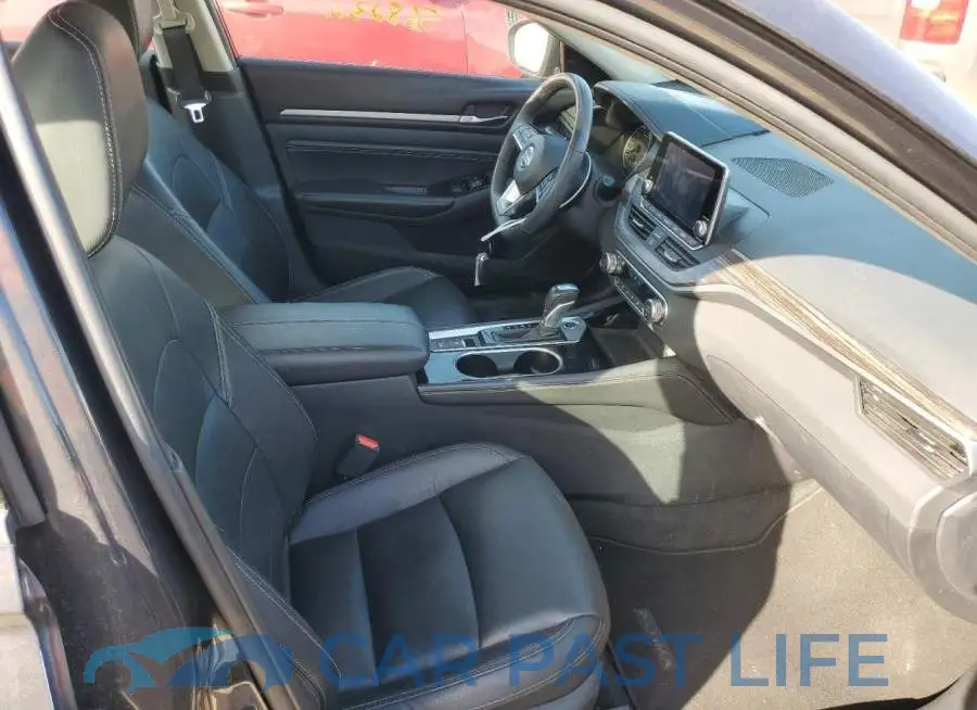 1N4BL4EV8LC211970# 5