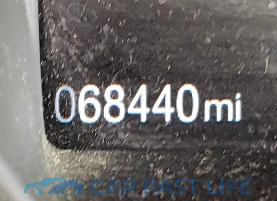 1FADP3L9XHL348879# 8