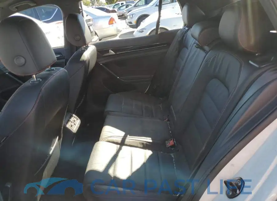 3VW447AUXHM004577# 6