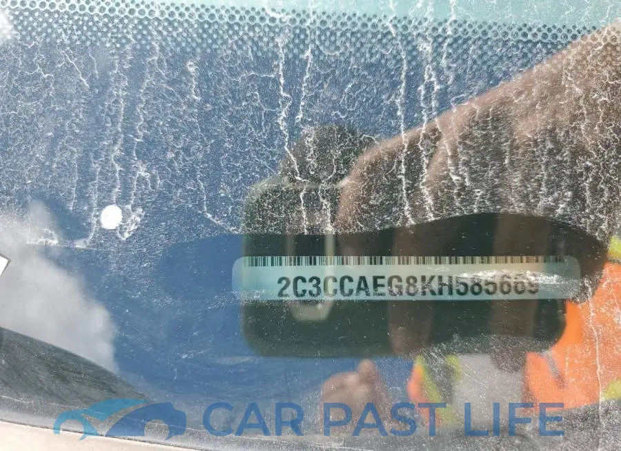 2C3CCAEG8KH585669# 10