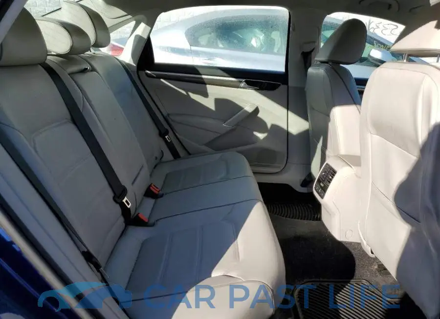 1VWBS7A31GC058421# 6