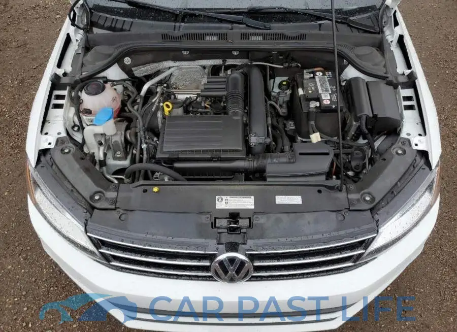 3VW2B7AJ3JM207335# 7