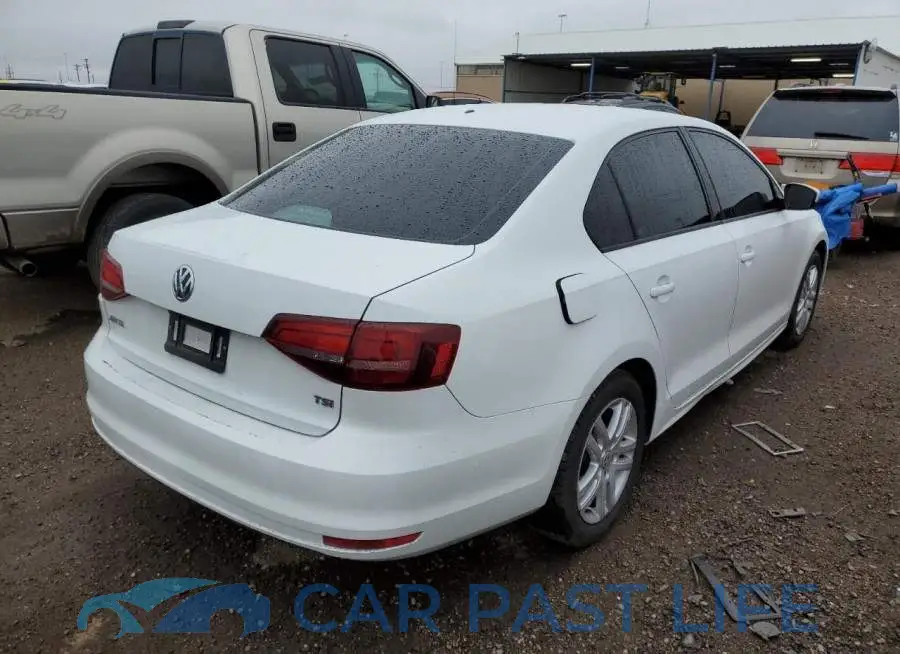 3VW2B7AJ3JM207335# 4