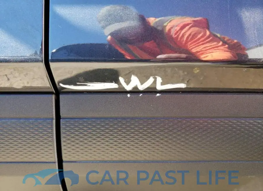 1FMCU0G6XNUA12759# 9